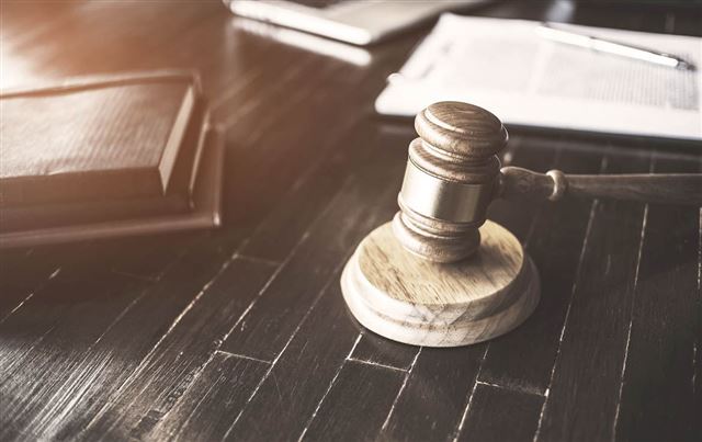 TRAO ĐỔI VỀ VIỆC THÀNH LẬP TÒA CHUYÊN BIỆT